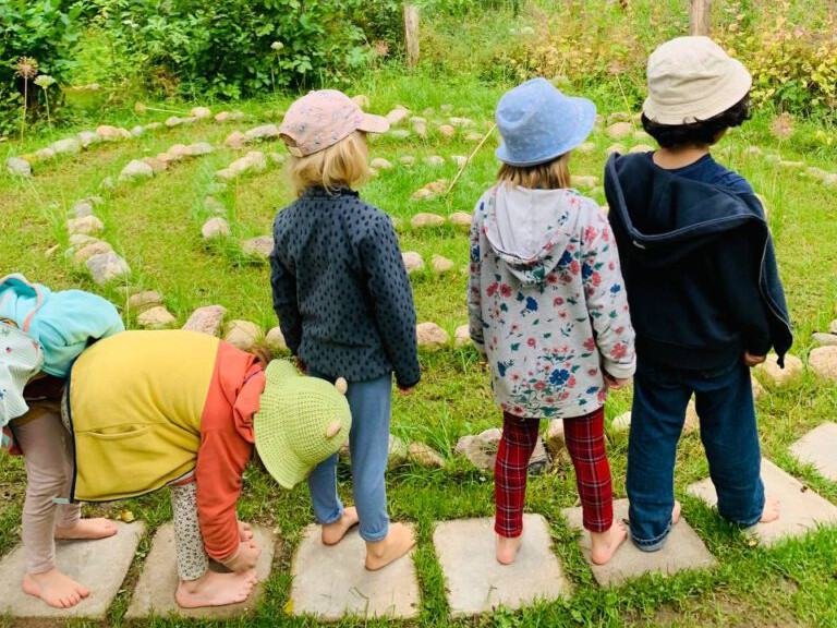 Wasser, Erde, Blätterglück – Kneipp für kleine Naturentdecker